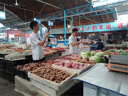 滎經(jīng)縣市場監(jiān)督管理局持續(xù)開展縣級食用農(nóng)產(chǎn)品和縣級自選食品安全抽檢工作 聚焦新鮮水果零售環(huán)節(jié)